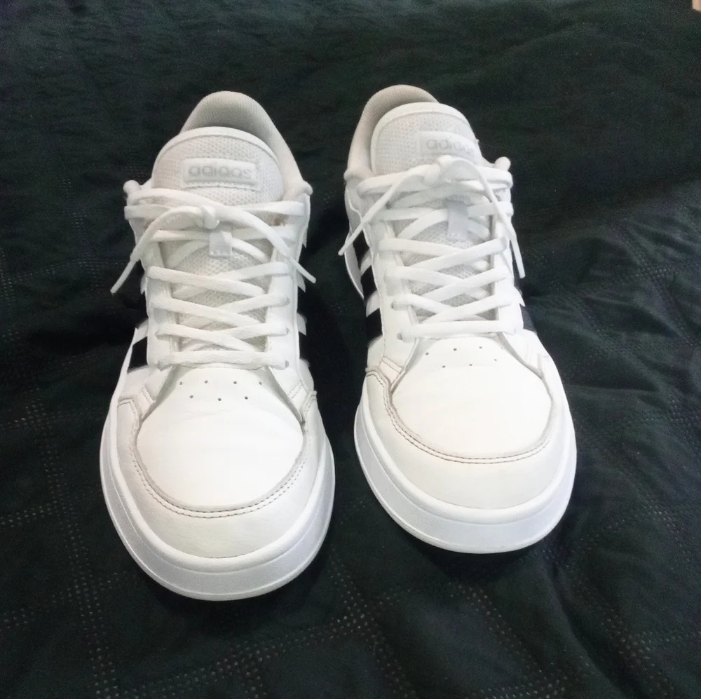 Adidas - Picture 4 of 6